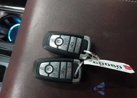 2021 Ford F-150 Lariat z USA, uszkodzony, nr VIN 1FTFW1ED4MFC88912